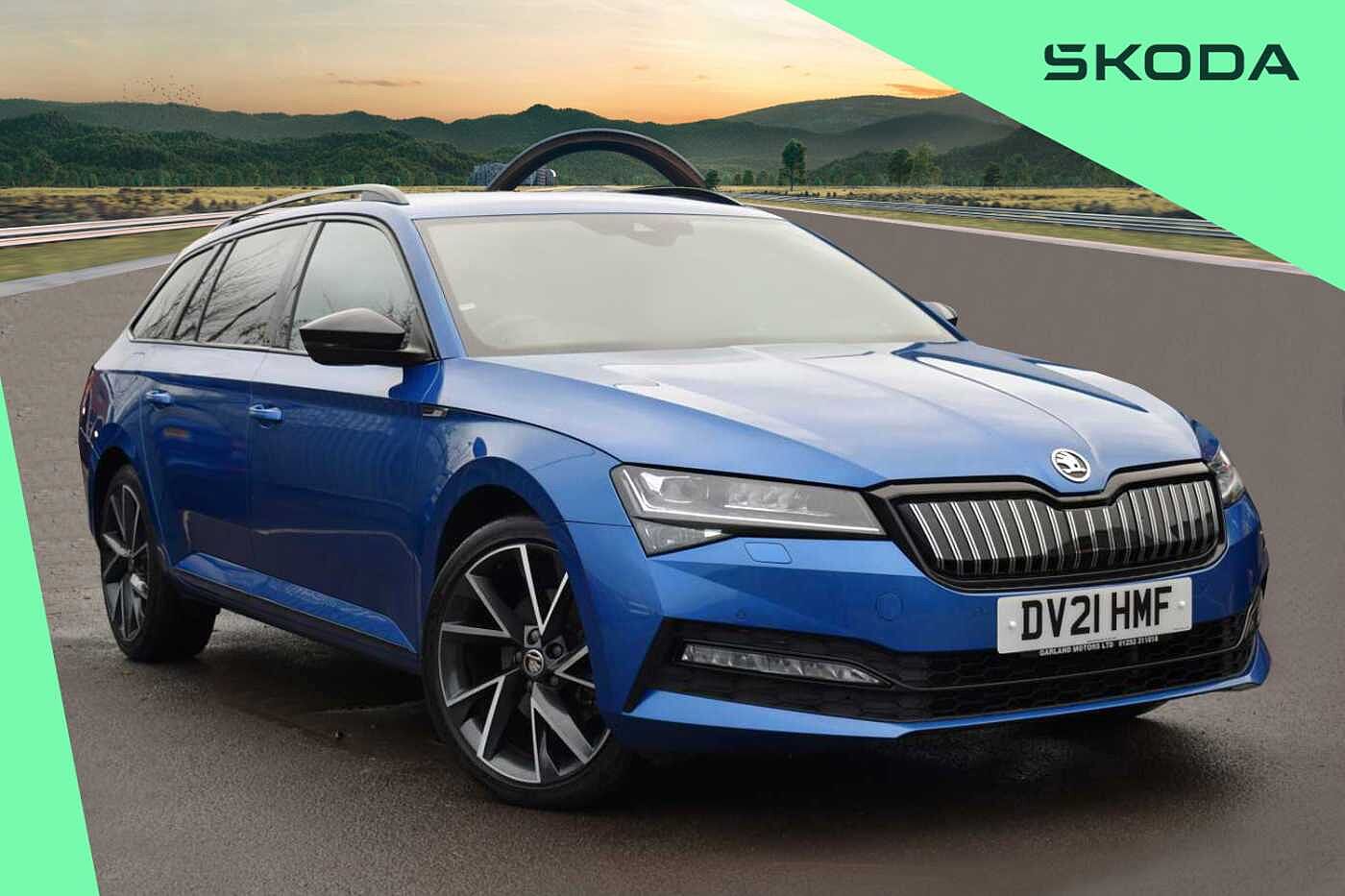 Main listing image - Skoda Superb Estate