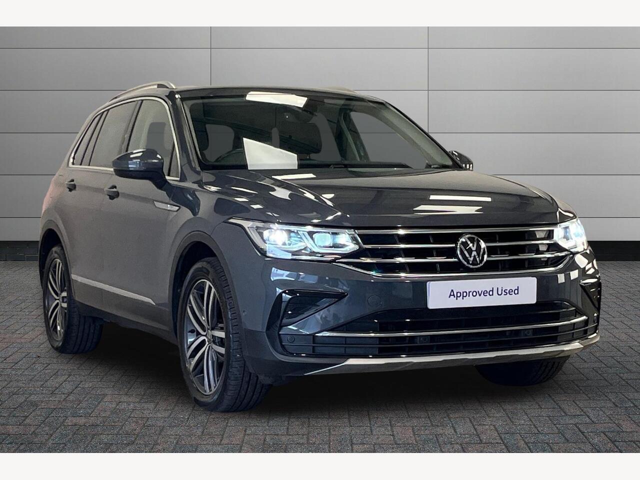 Main listing image - Volkswagen Tiguan