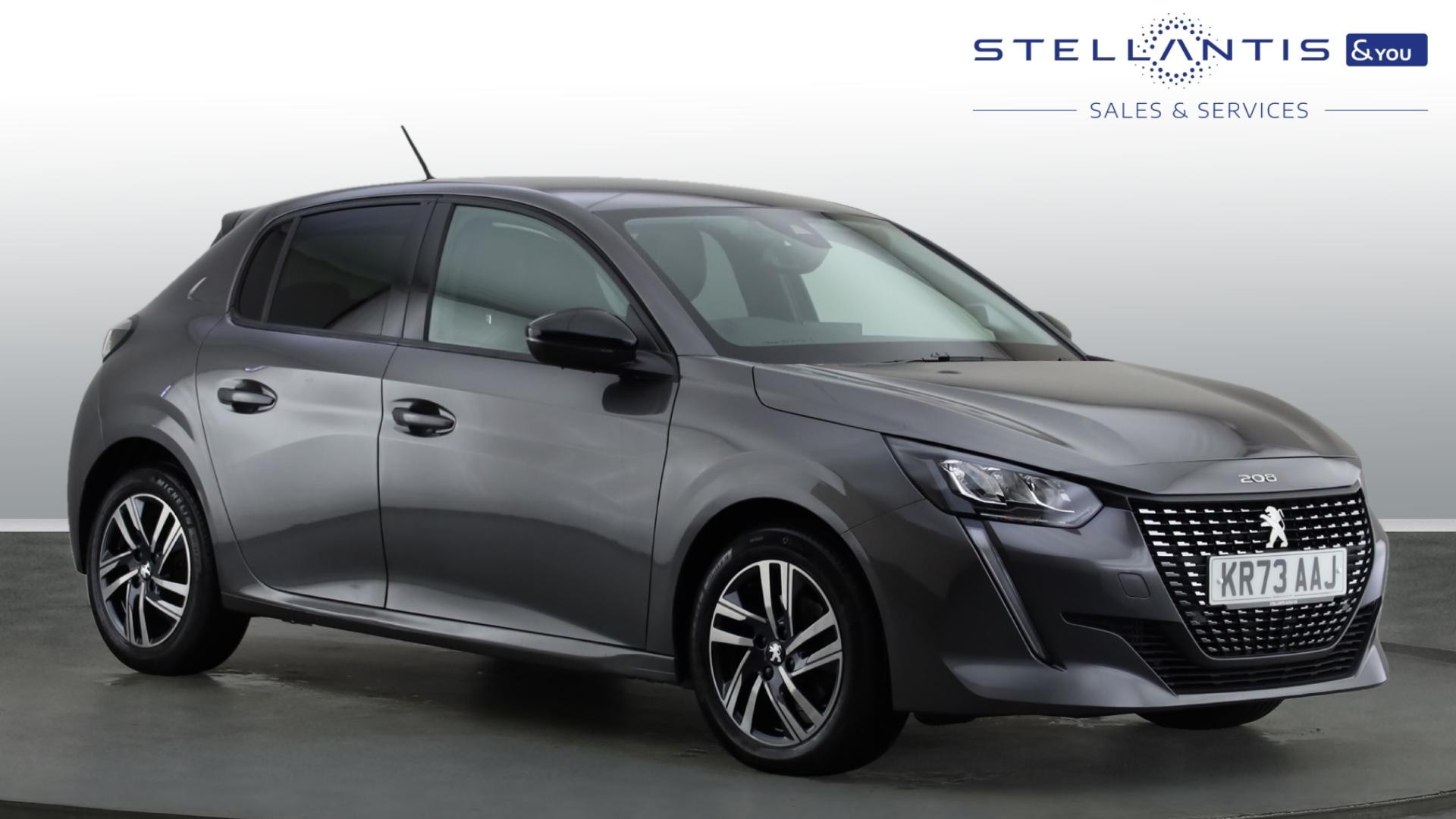 Main listing image - Peugeot 208