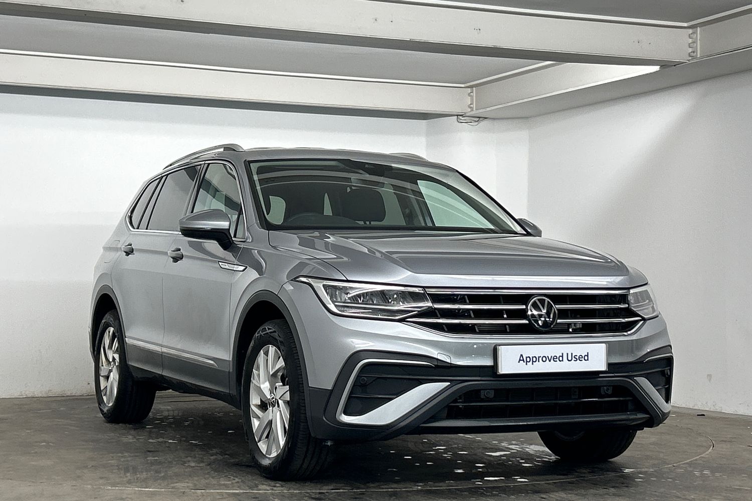 Main listing image - Volkswagen Tiguan Allspace