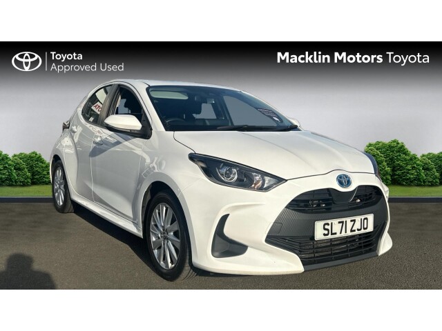 Main listing image - Toyota Yaris