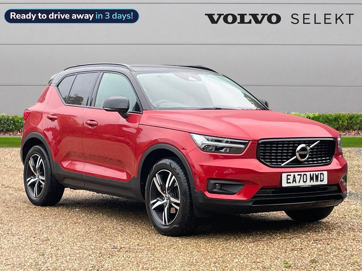 Main listing image - Volvo XC40