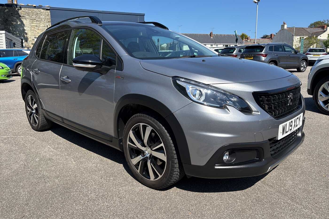 Main listing image - Peugeot 2008
