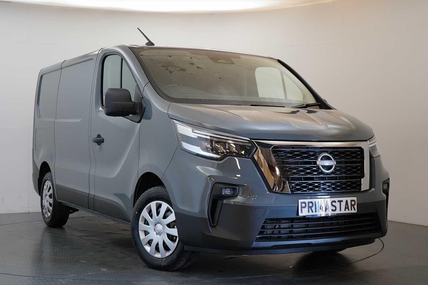 Main listing image - Nissan Primastar