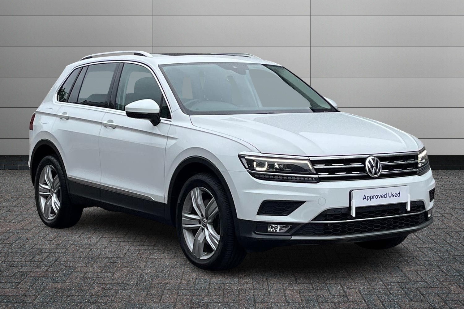 Main listing image - Volkswagen Tiguan