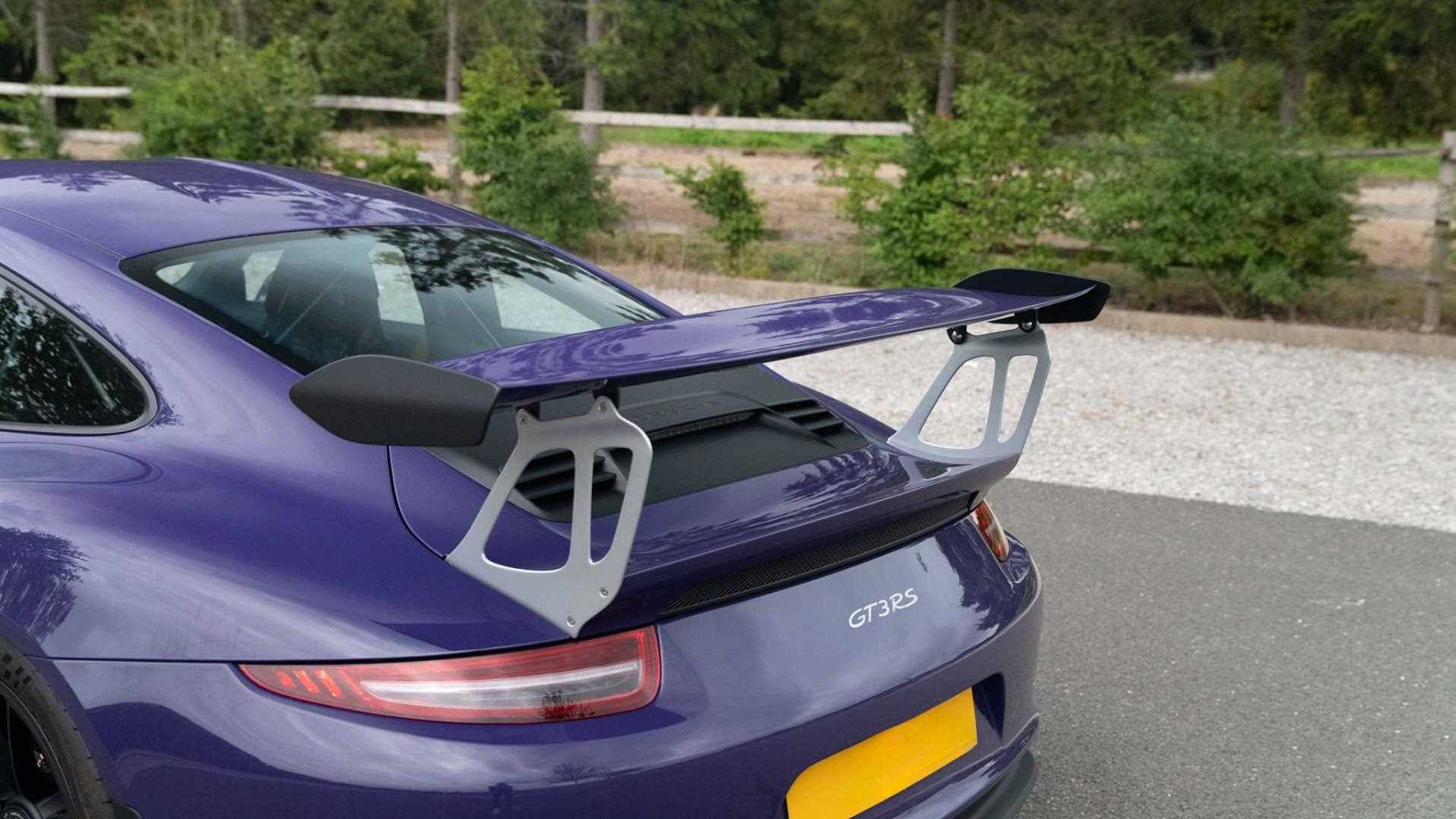 Main listing image - Porsche 911