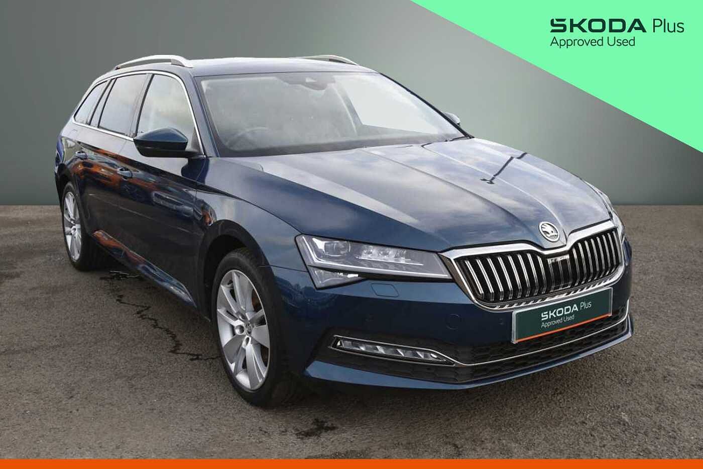 Main listing image - Skoda Superb Estate