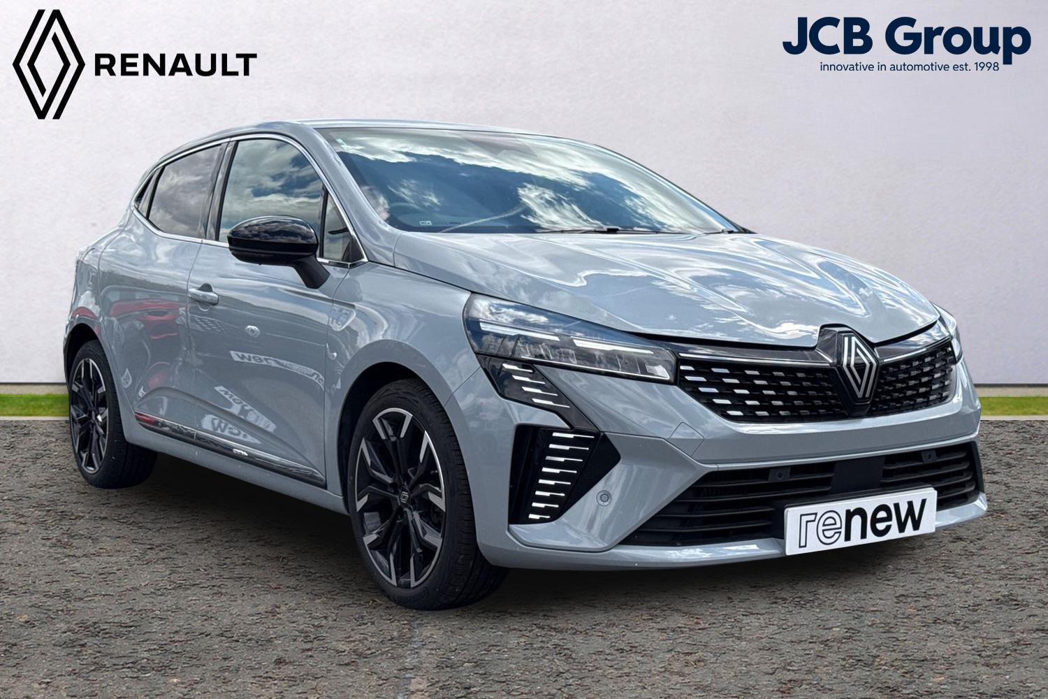 Main listing image - Renault Clio