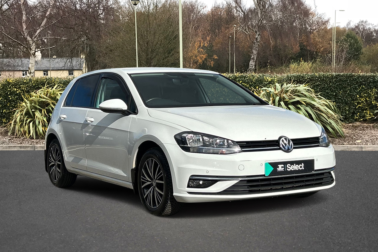 Main listing image - Volkswagen Golf