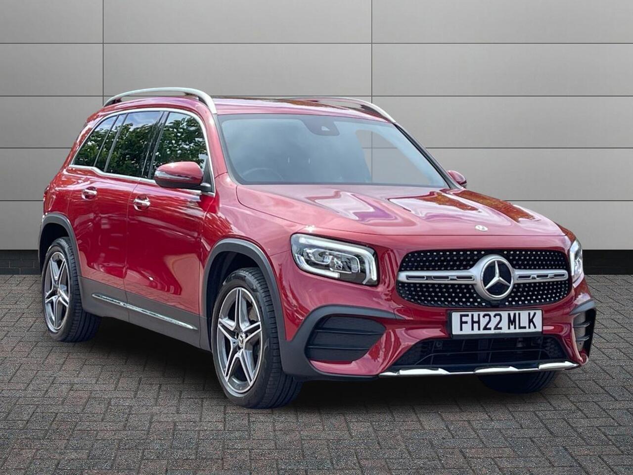 Main listing image - Mercedes-Benz GLB