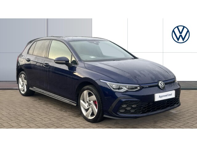 Main listing image - Volkswagen Golf GTE