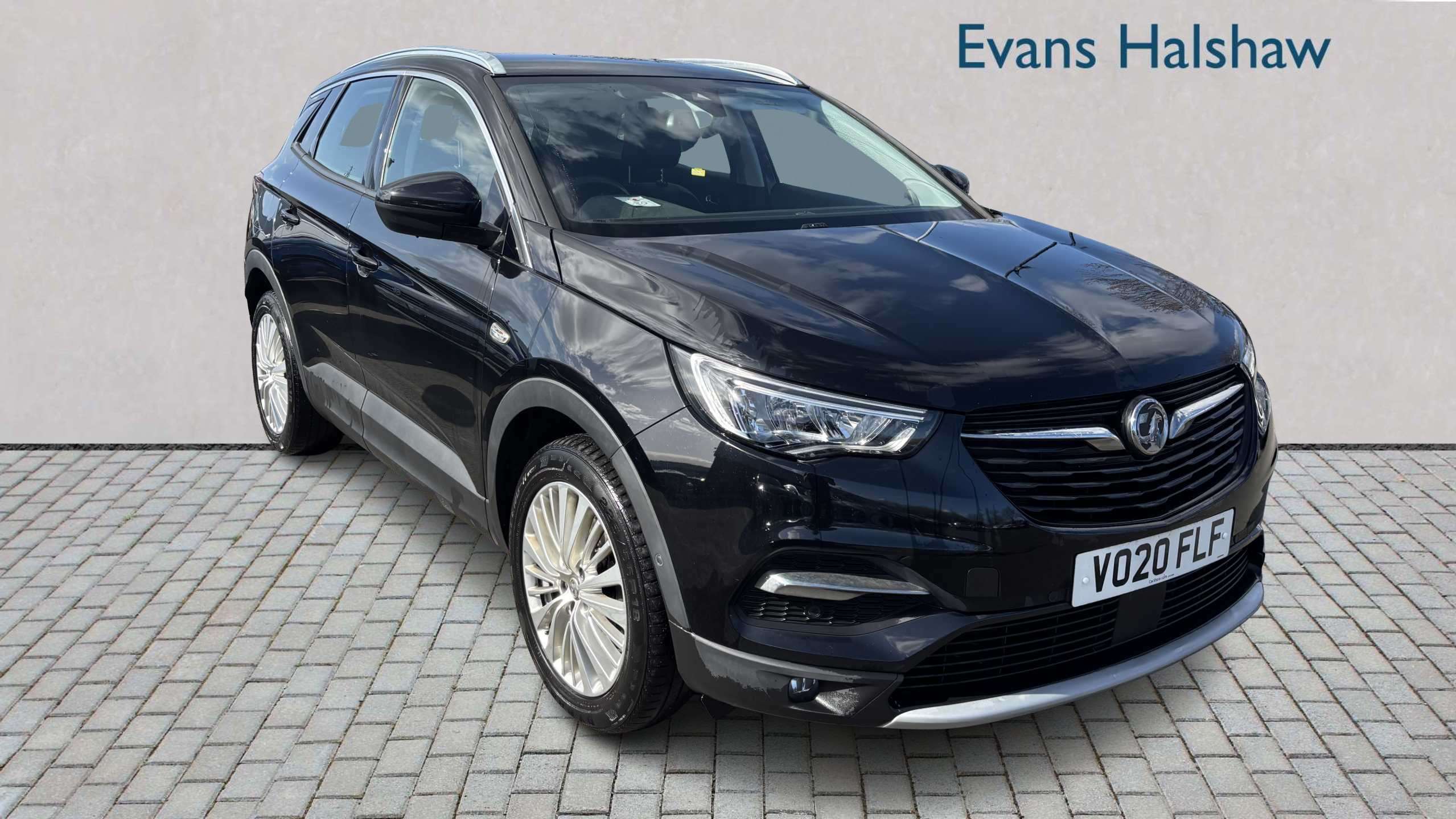 Main listing image - Vauxhall Grandland X