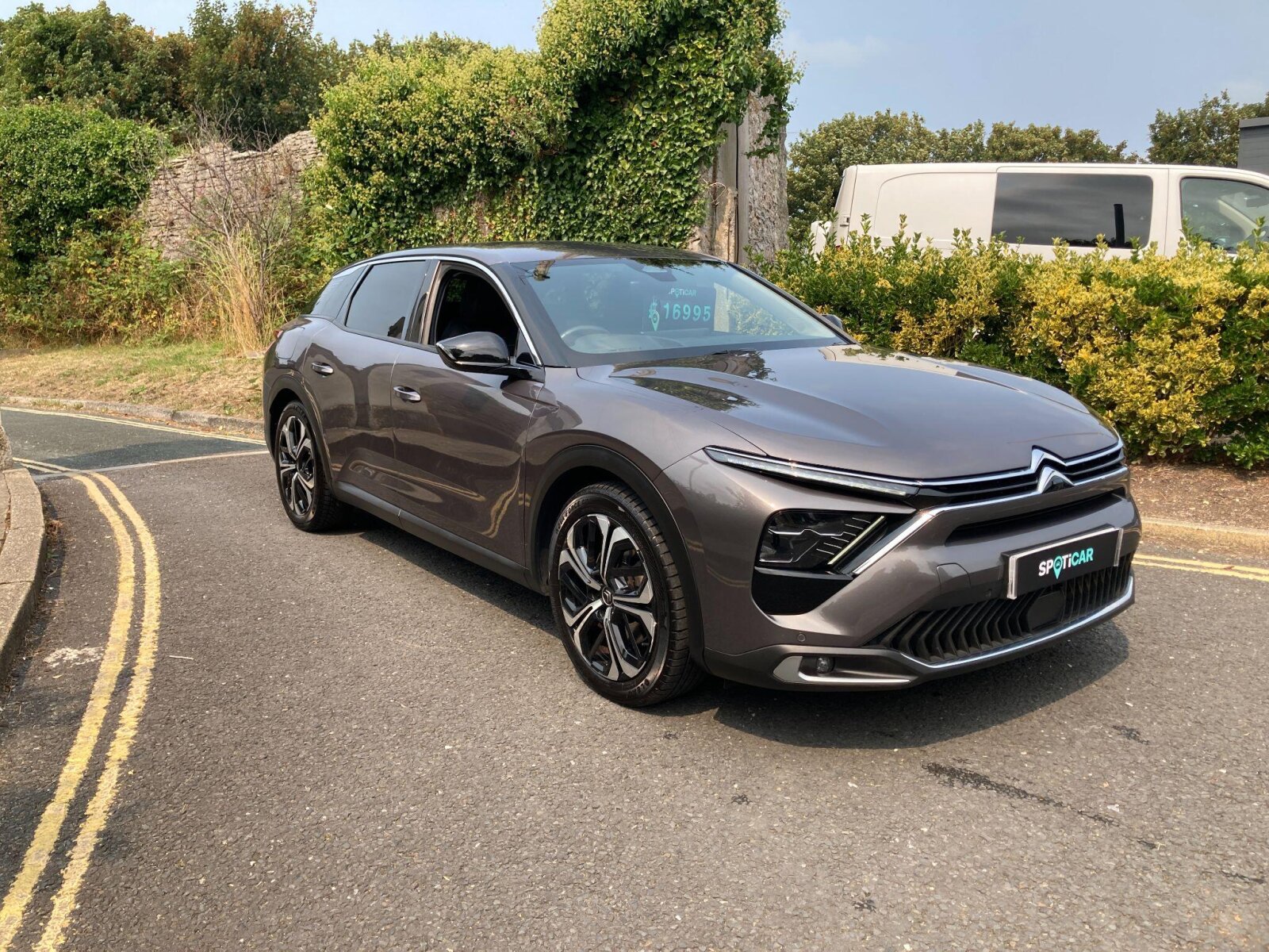 Main listing image - Citroen C5 X