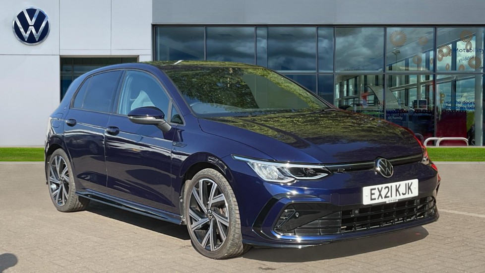Main listing image - Volkswagen Golf