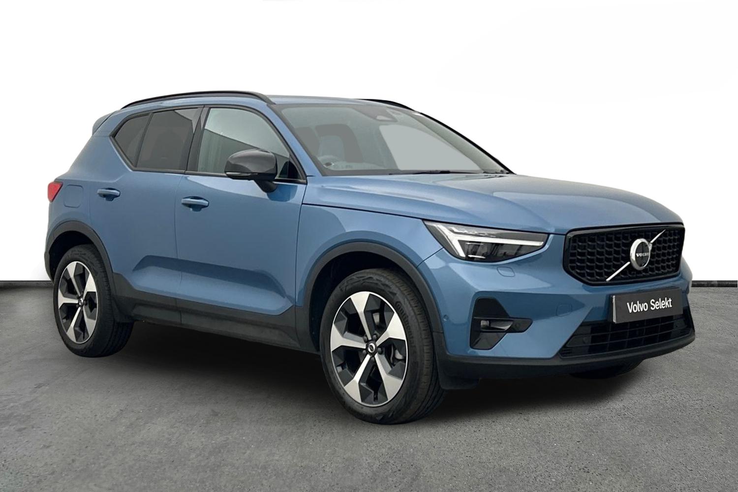 Main listing image - Volvo XC40