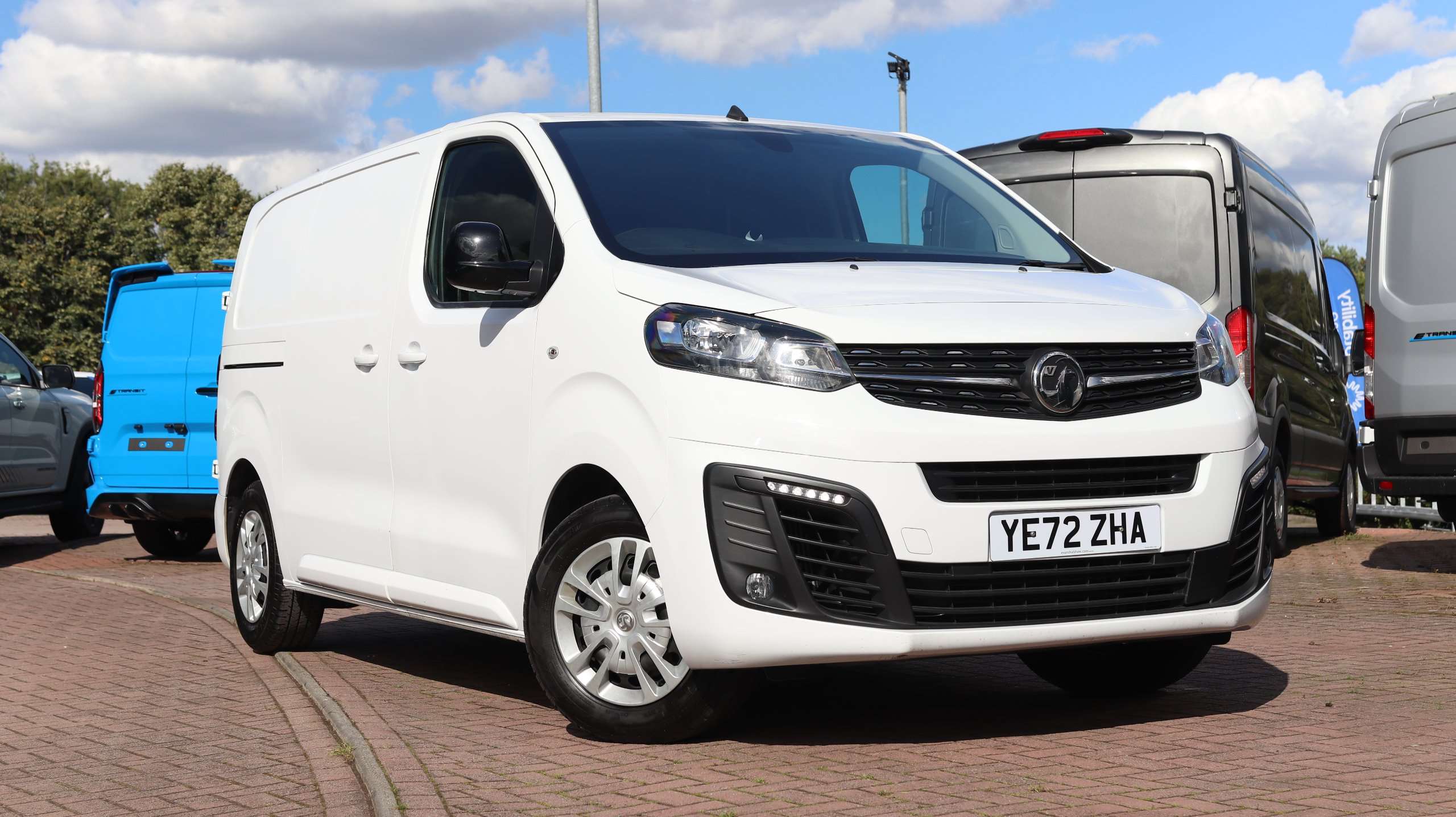 Main listing image - Vauxhall Vivaro