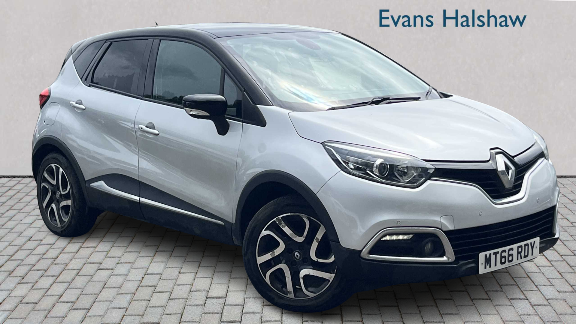 Main listing image - Renault Captur