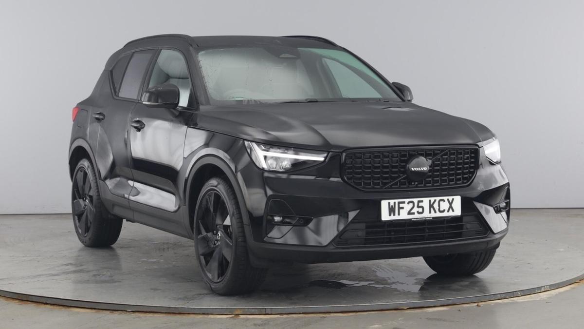 Main listing image - Volvo XC40