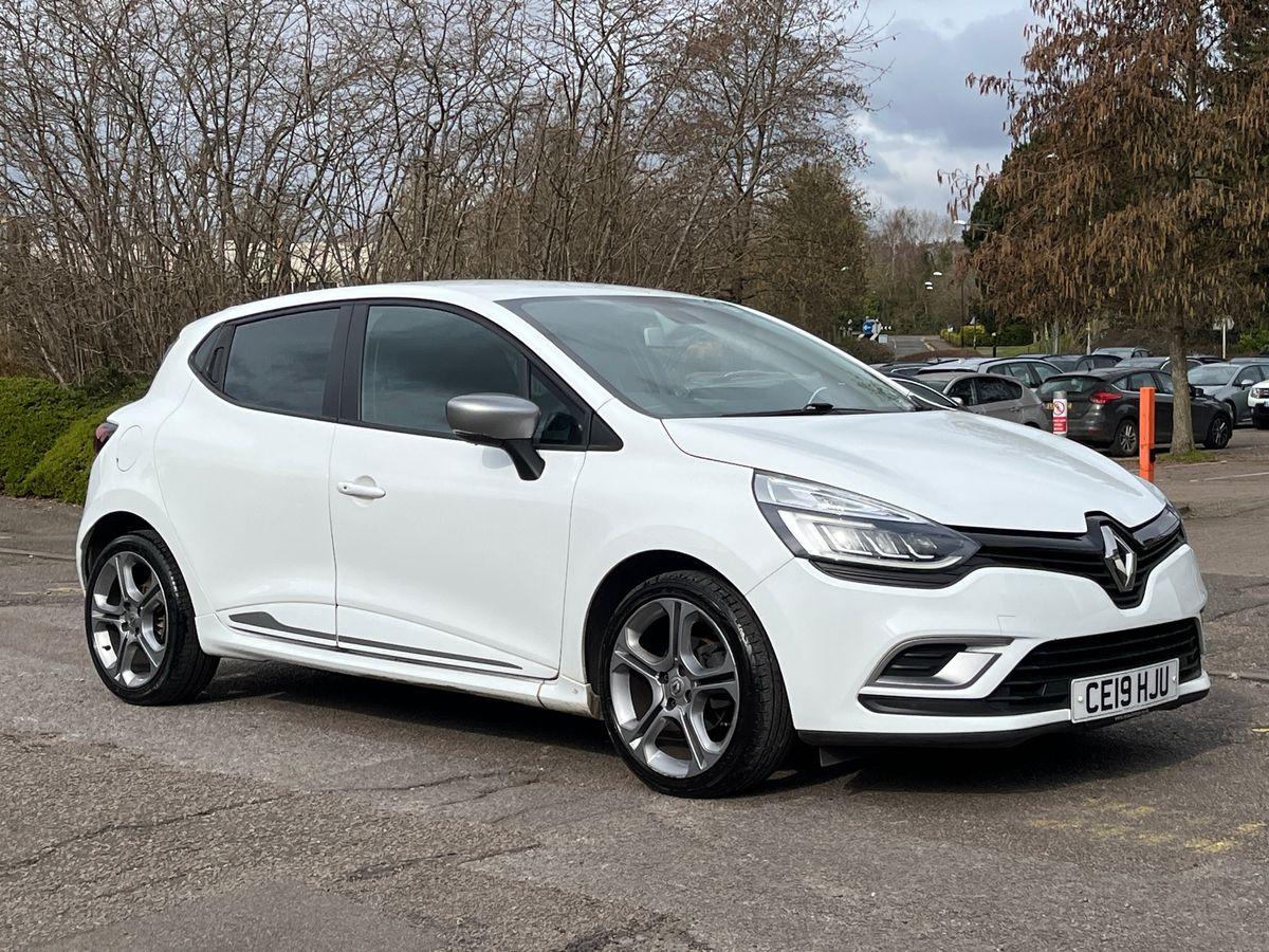 Main listing image - Renault Clio