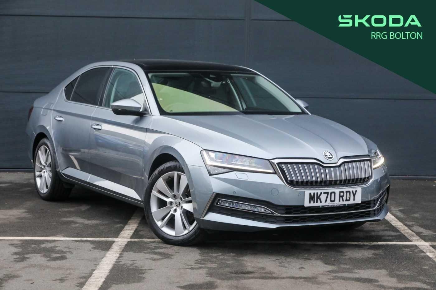 Main listing image - Skoda Superb