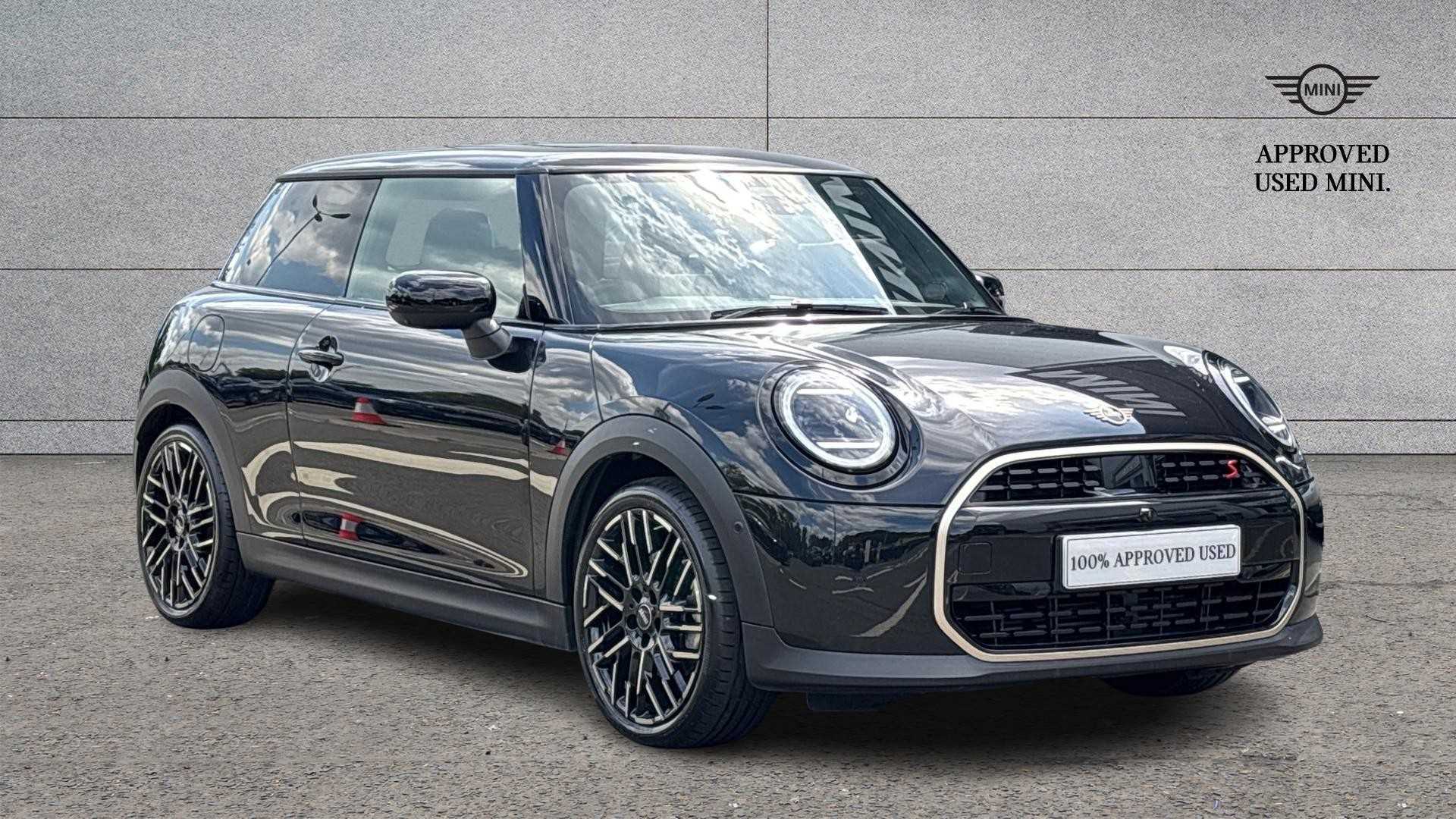 Main listing image - MINI Hatchback