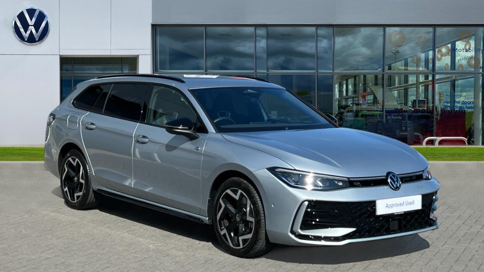 Main listing image - Volkswagen Passat Estate