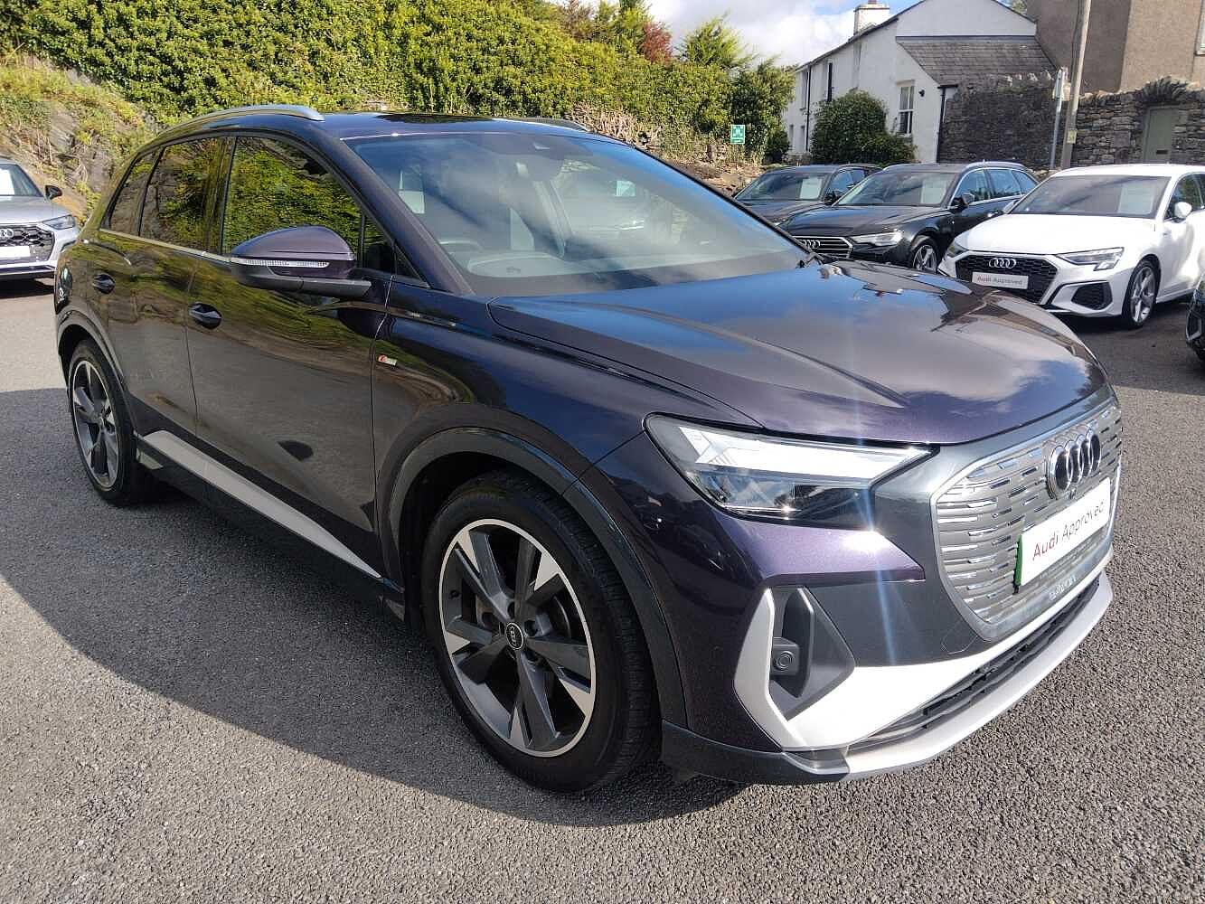Main listing image - Audi Q4