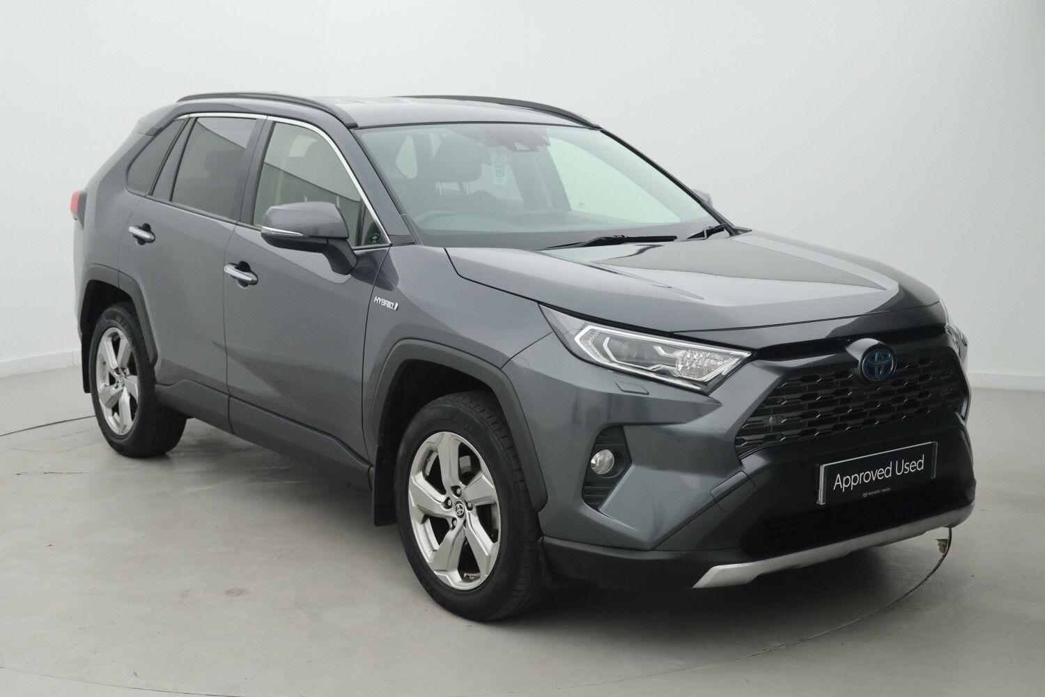 Main listing image - Toyota RAV4