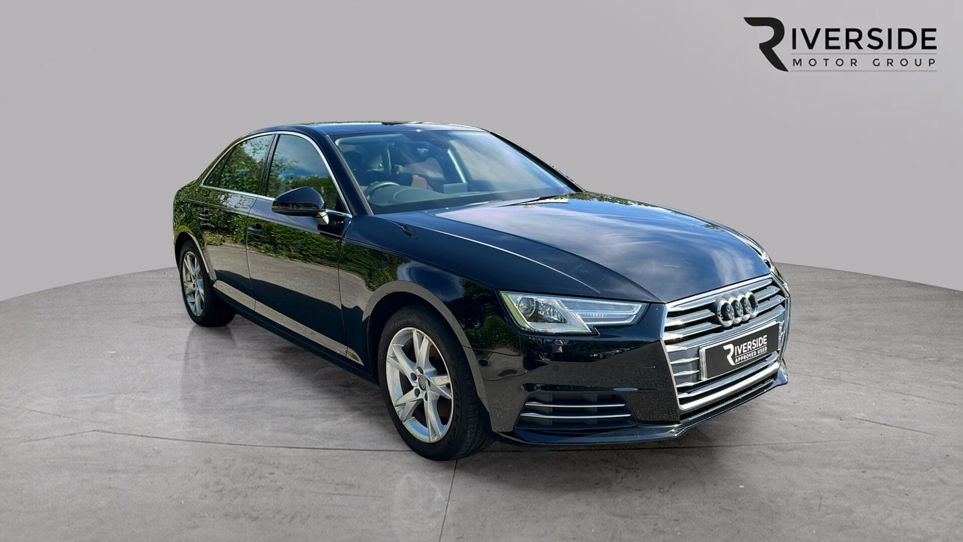 Main listing image - Audi A4