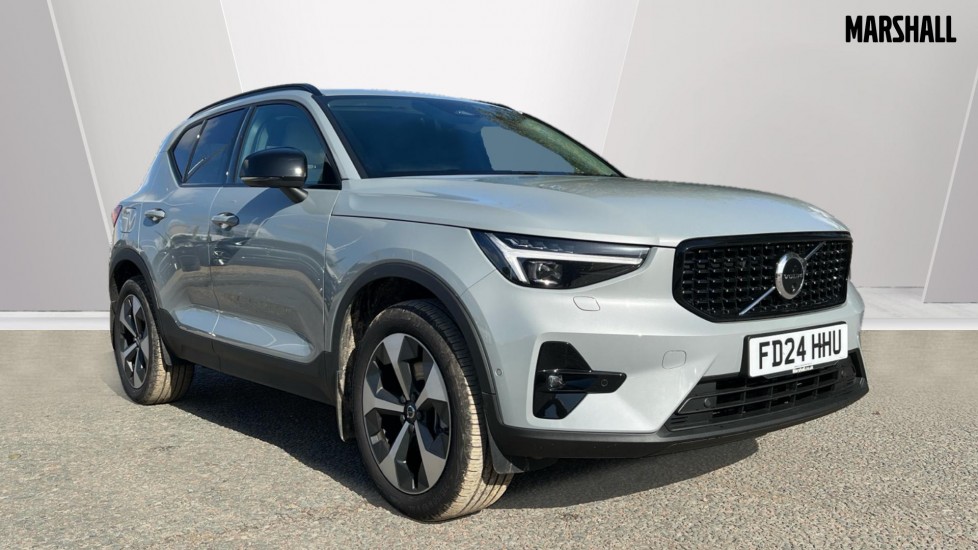 Main listing image - Volvo XC40