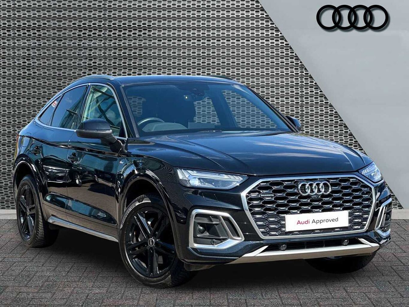 Main listing image - Audi Q5