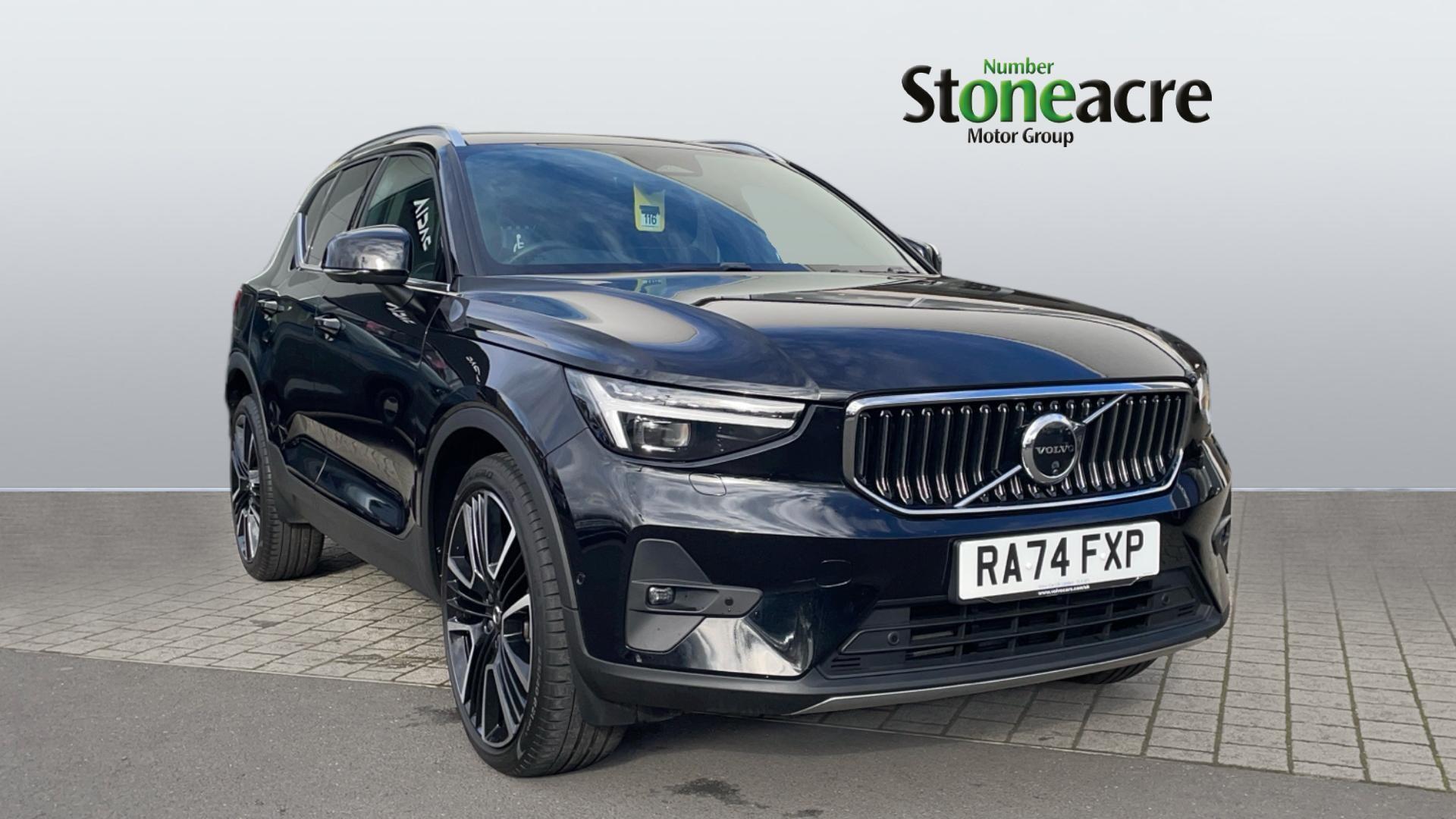 Main listing image - Volvo XC40