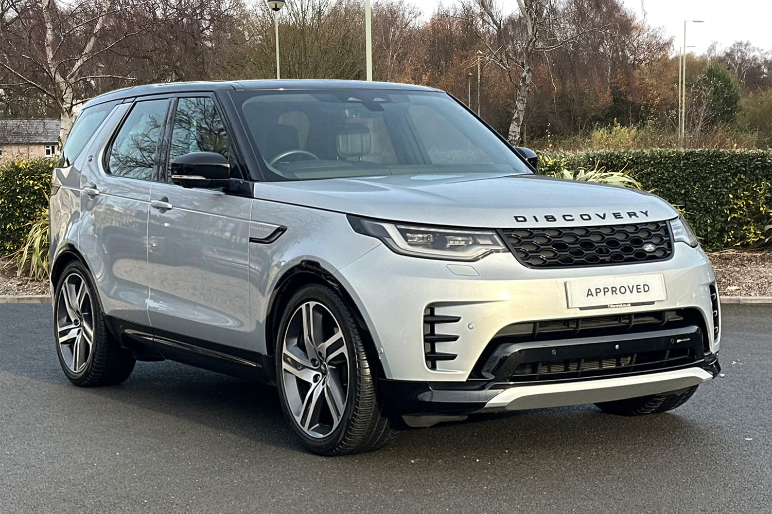 Main listing image - Land Rover Discovery