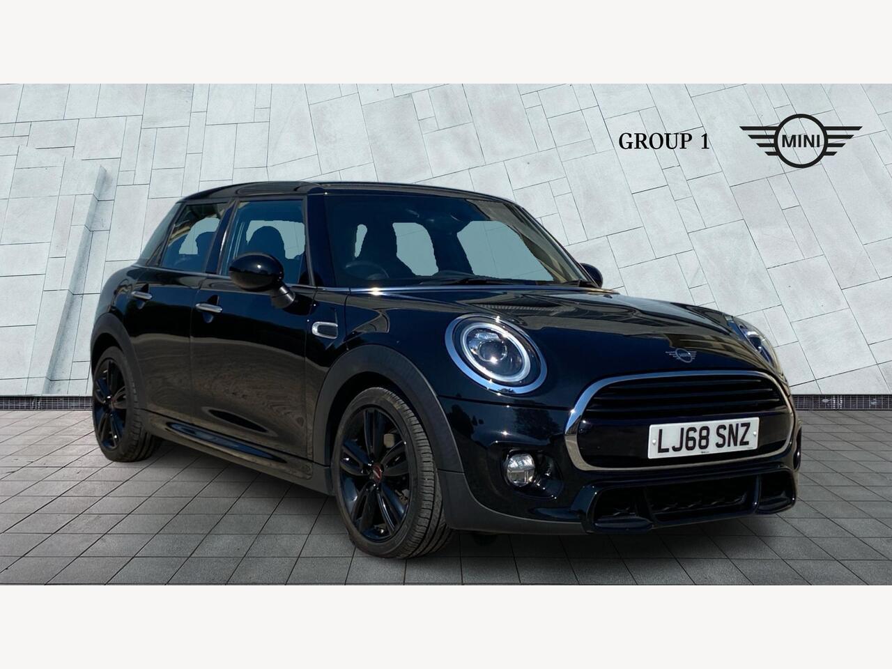 Main listing image - MINI Hatchback
