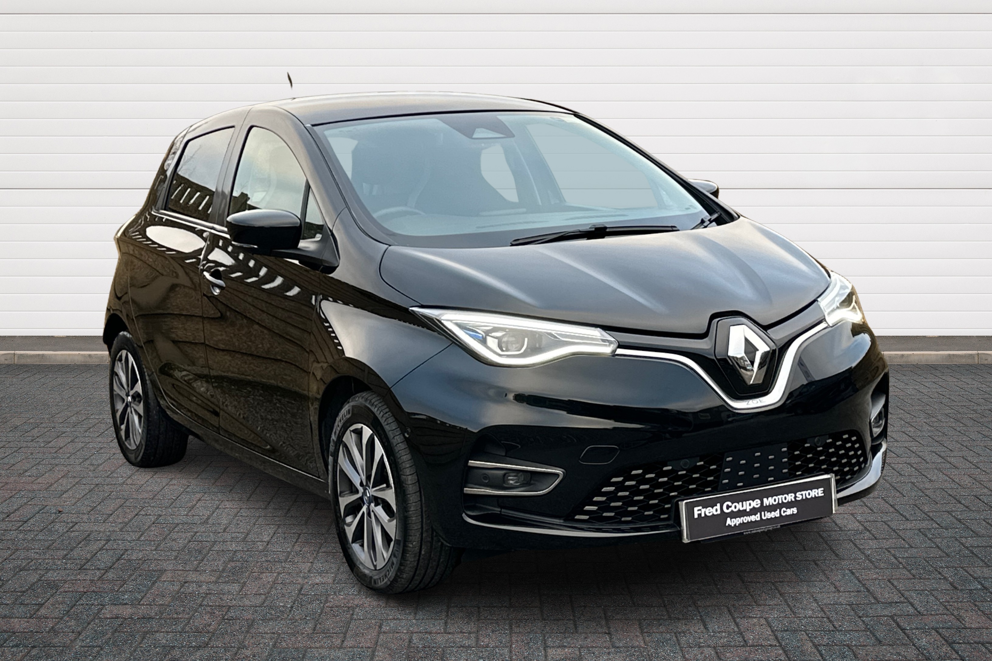 Main listing image - Renault Zoe