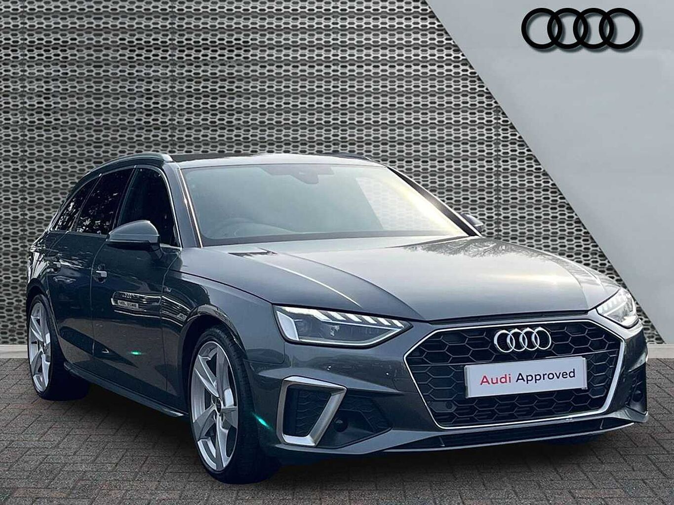 Main listing image - Audi A4 Avant