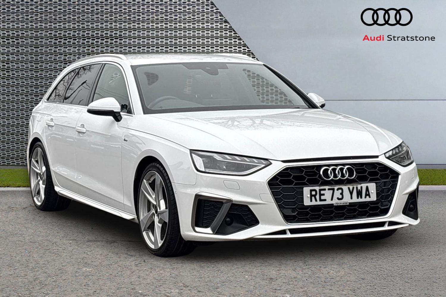 Main listing image - Audi A4 Avant