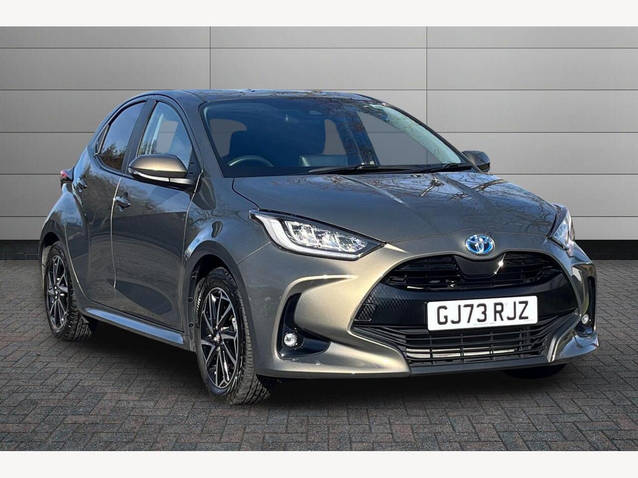 Main listing image - Toyota Yaris