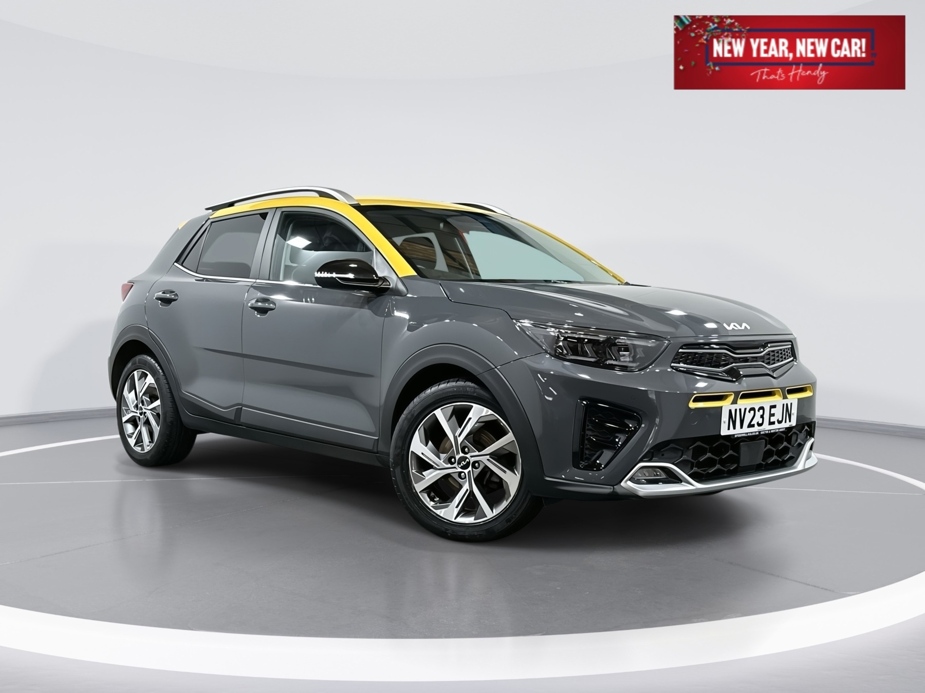 Main listing image - Kia Stonic