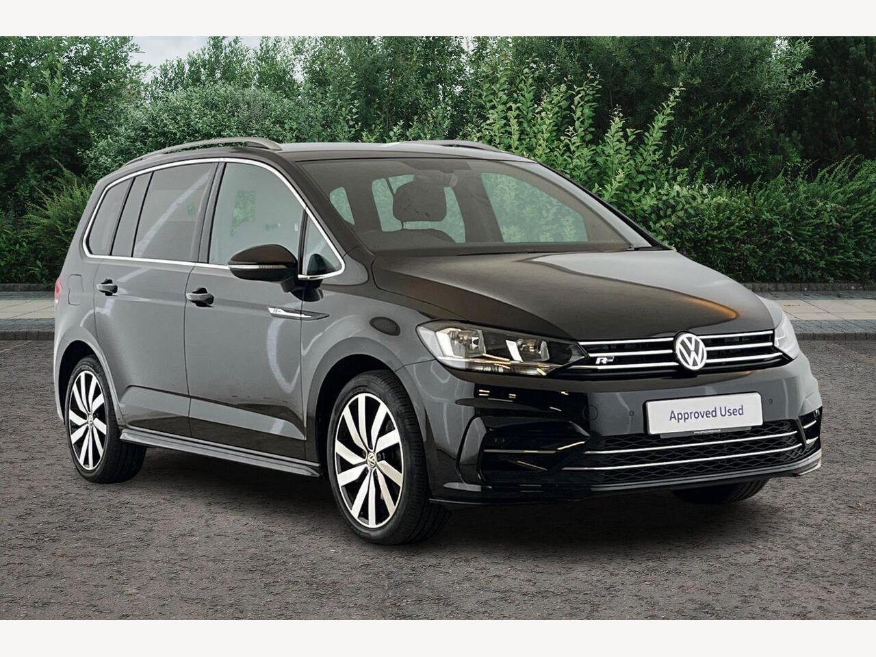 Main listing image - Volkswagen Touran