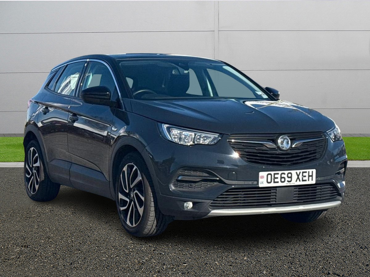 Main listing image - Vauxhall Grandland X