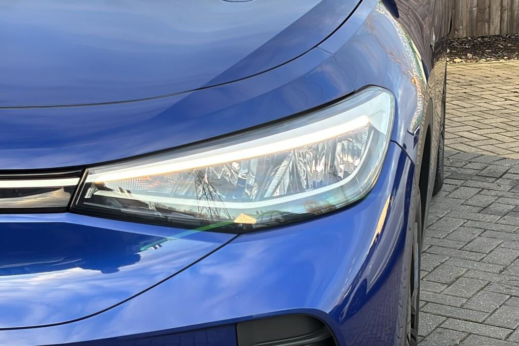 Main listing image - Volkswagen ID.4