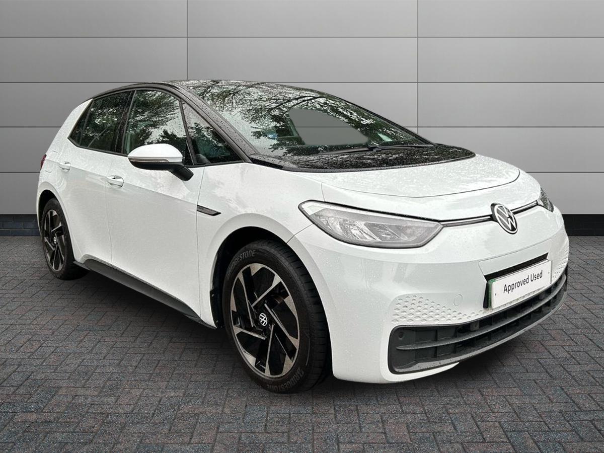 Main listing image - Volkswagen ID.3