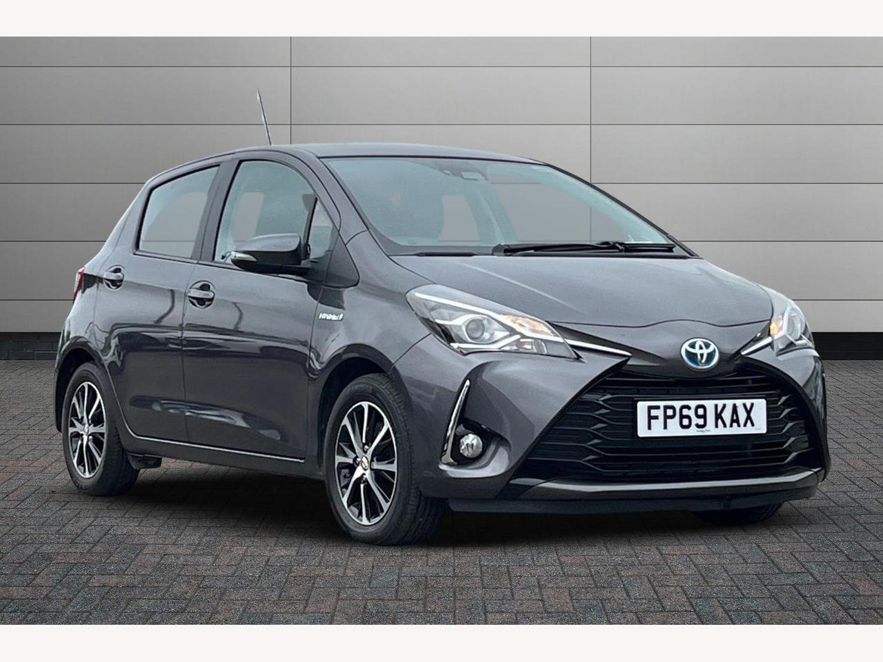 Main listing image - Toyota Yaris