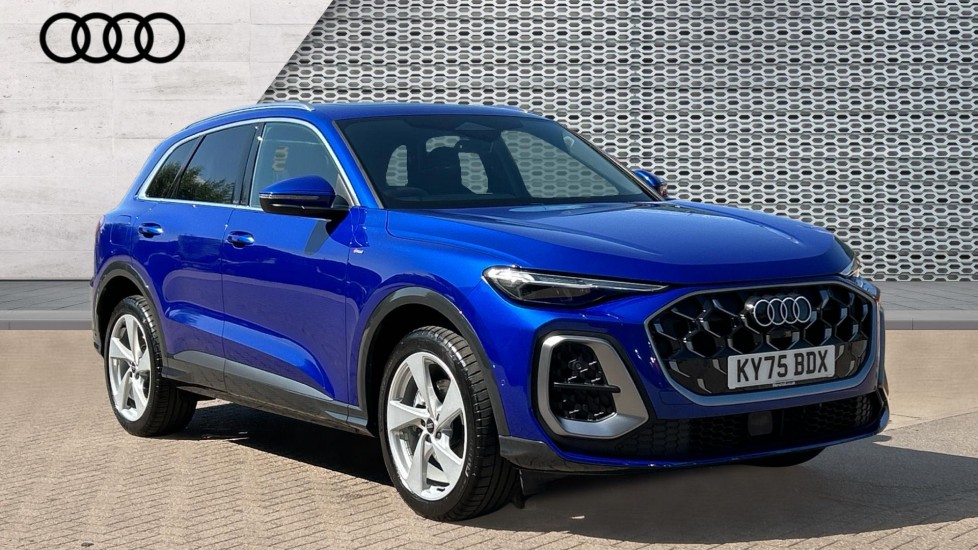 Main listing image - Audi Q5