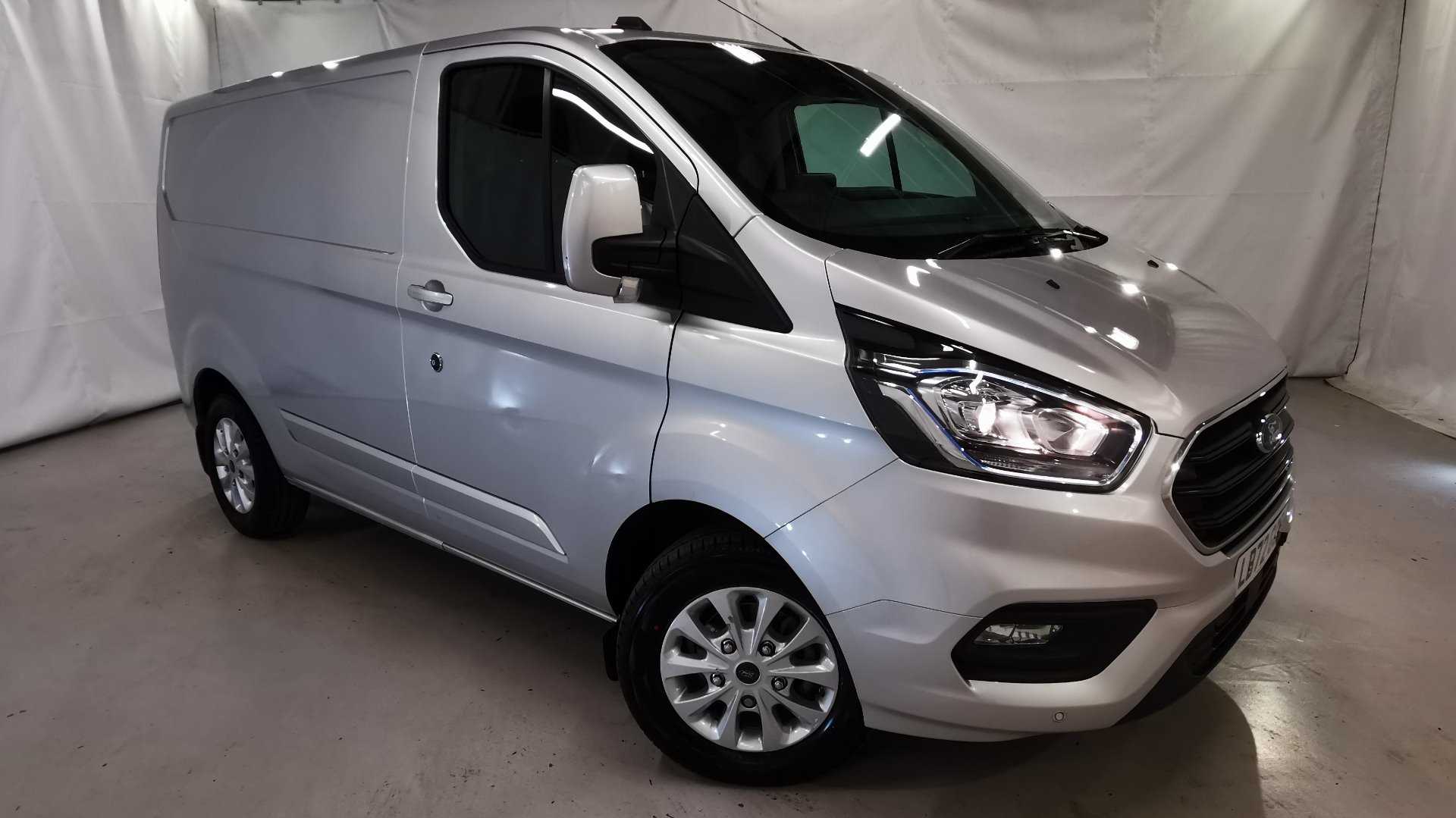 Main listing image - Ford Transit Custom