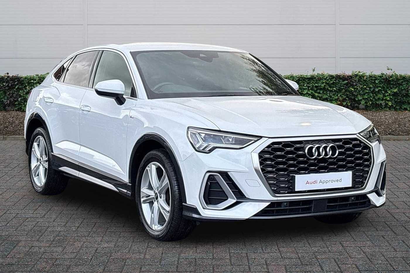 Main listing image - Audi Q3