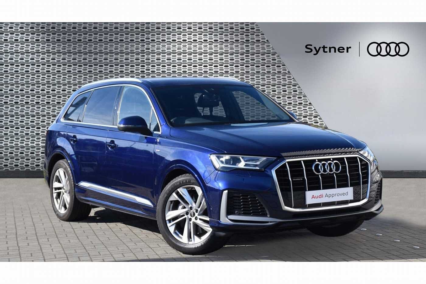 Main listing image - Audi Q7