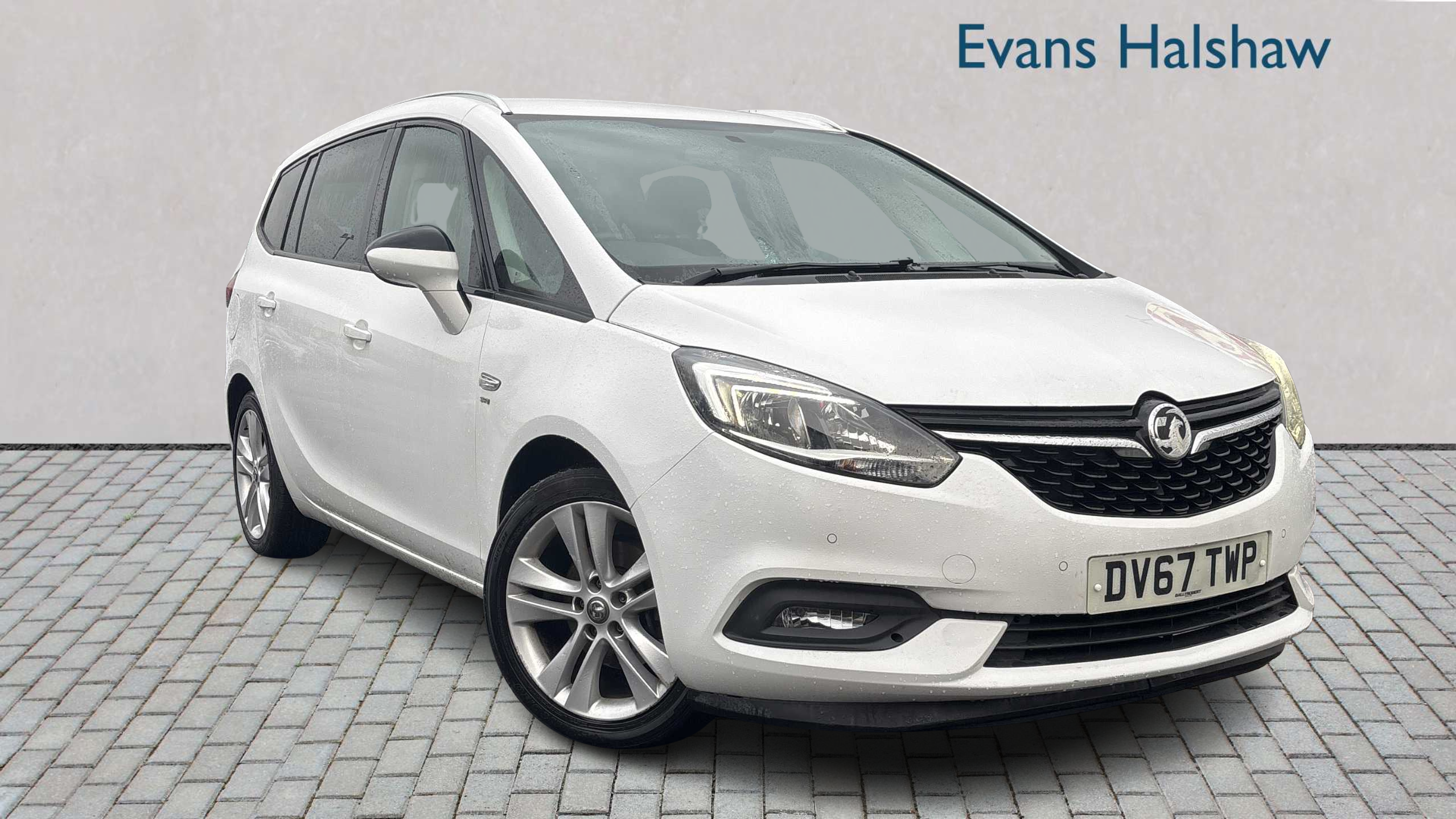 Main listing image - Vauxhall Zafira