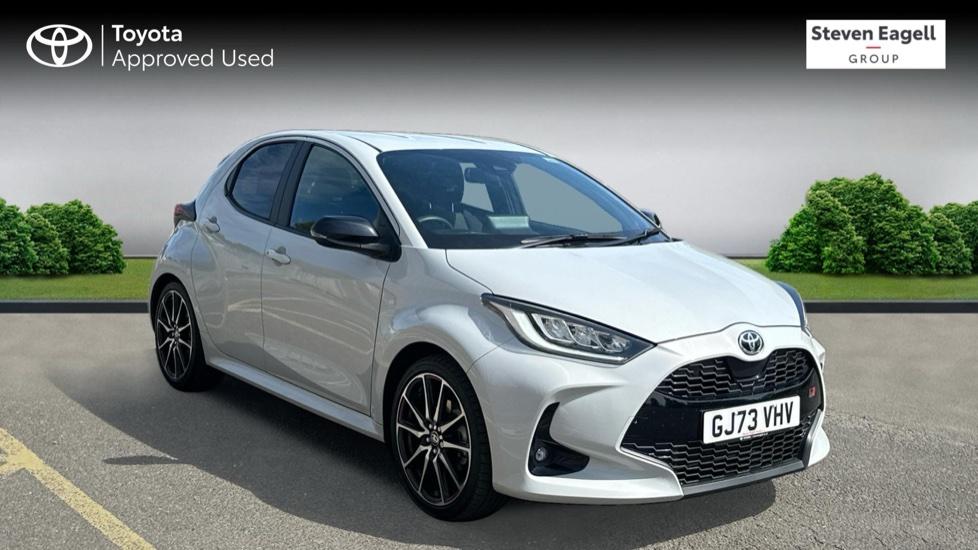 Main listing image - Toyota Yaris